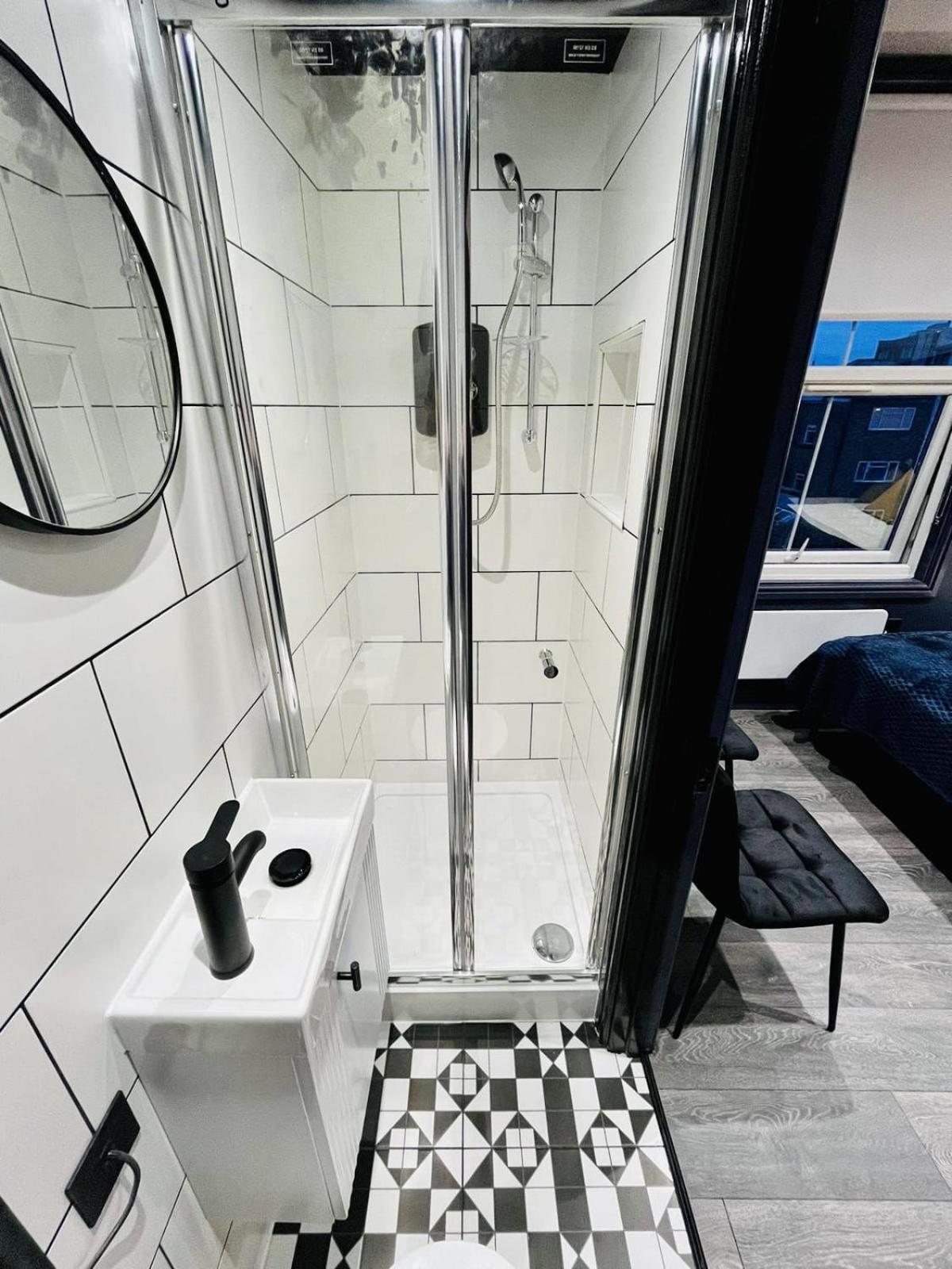 London 39 Blue House Luxury Ensuite Ideal For Tourists Exterior foto